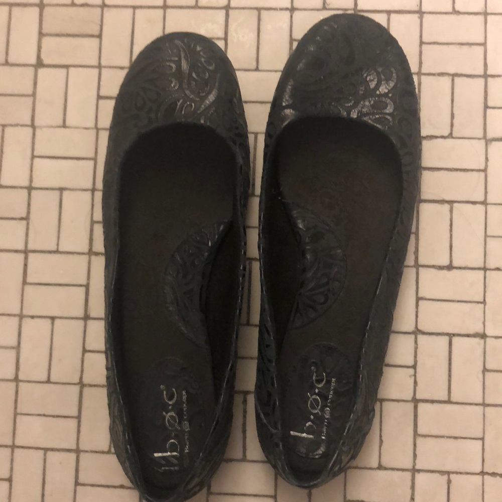 B.O.C Navy Leather Flats, Size: 9